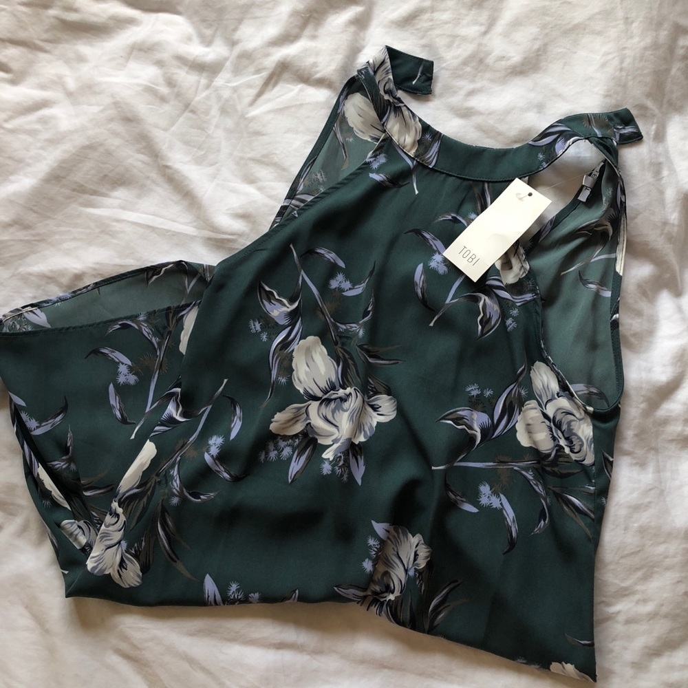 TOBI.com Floral Flow dress